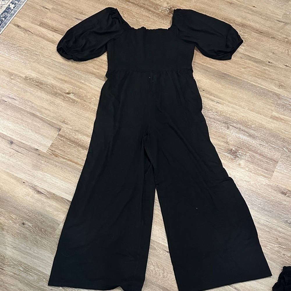 Black Puff-Sleeve Wide-Leg Jumpsuit